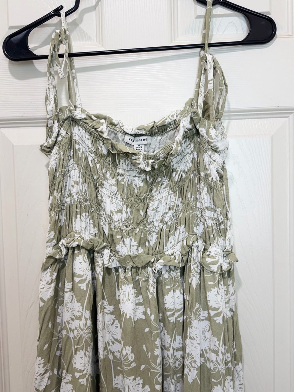 Free Assembly Floral Tie-Shoulder Smocked Maxi Dress Sz M - Picture 4 of 9